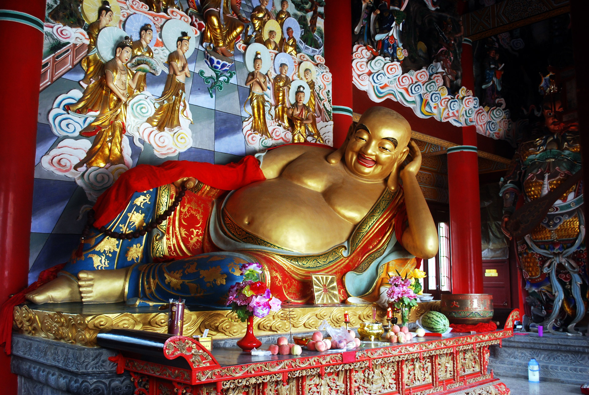 buddha inspiree living room